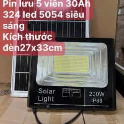 Đèn pha solar 8