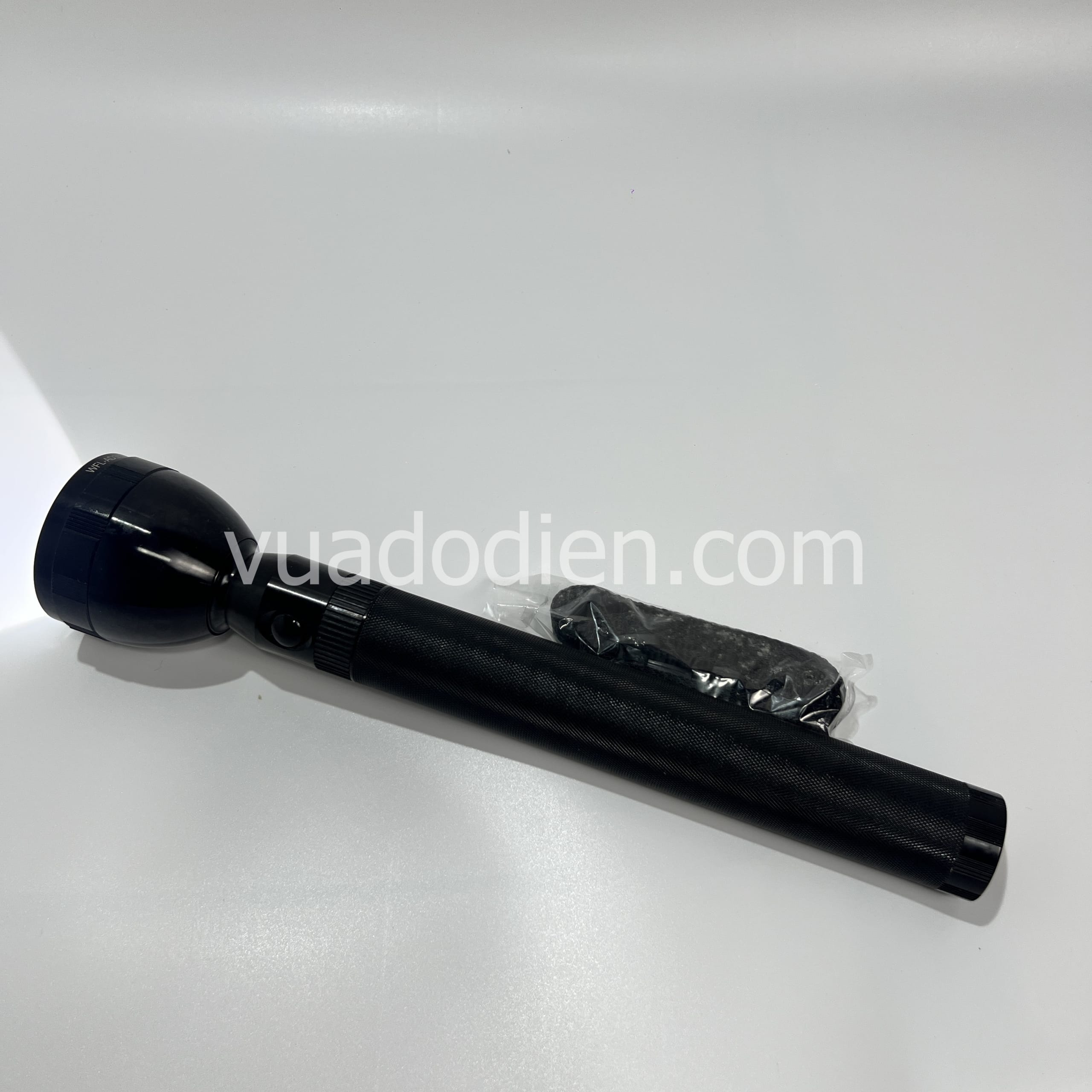 Đèn pin cầm tay siêu sáng Wasing WFL-AD3L 10W vỏ hợp kim (8)_result Đèn pin cầm tay siêu sáng Wasing WFL-AD3L 10W vỏ hợp kim 3