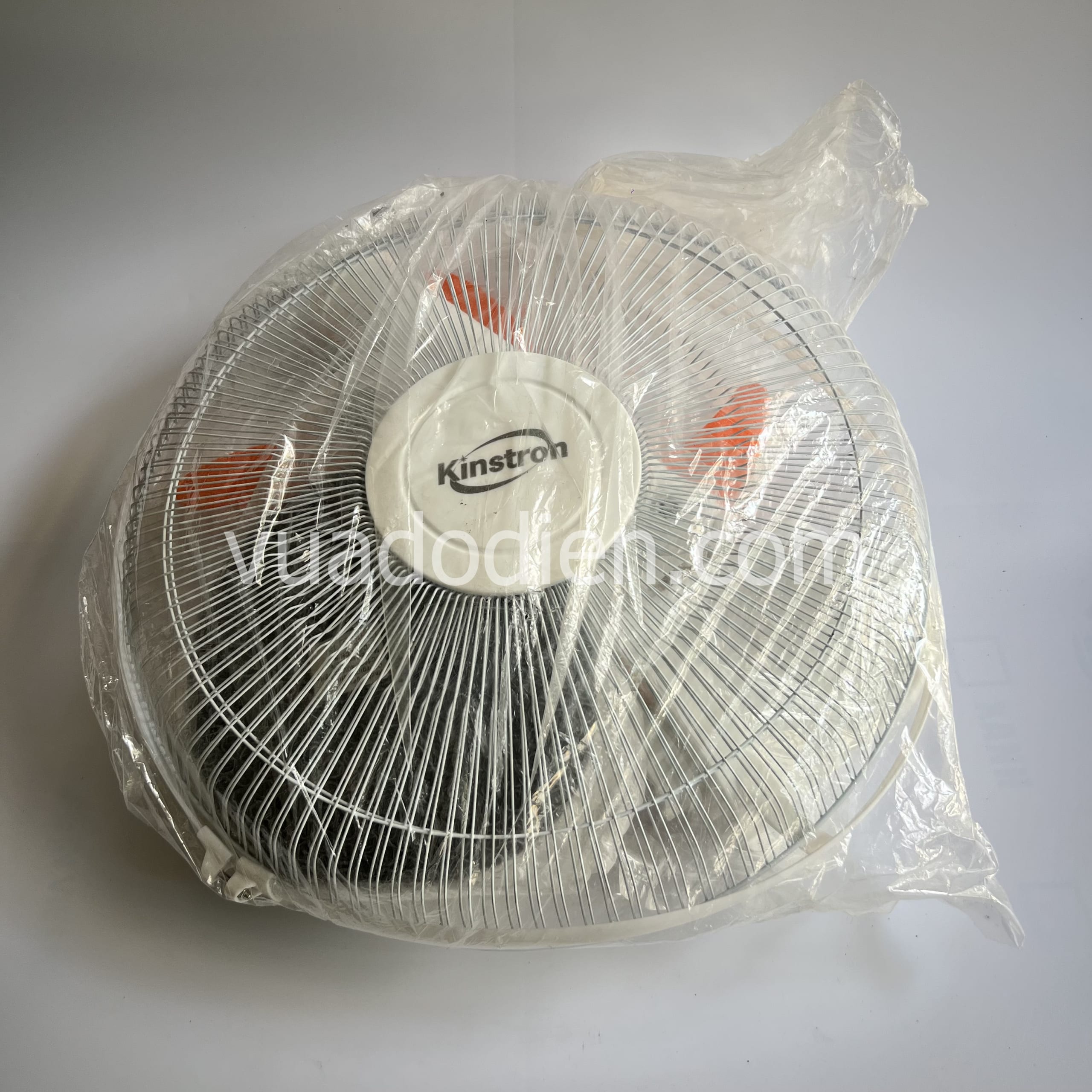 Quạt tích điện để bàn Kinstron B16 16inch AC/DC đèn led cổng sạc USB đa năng 2