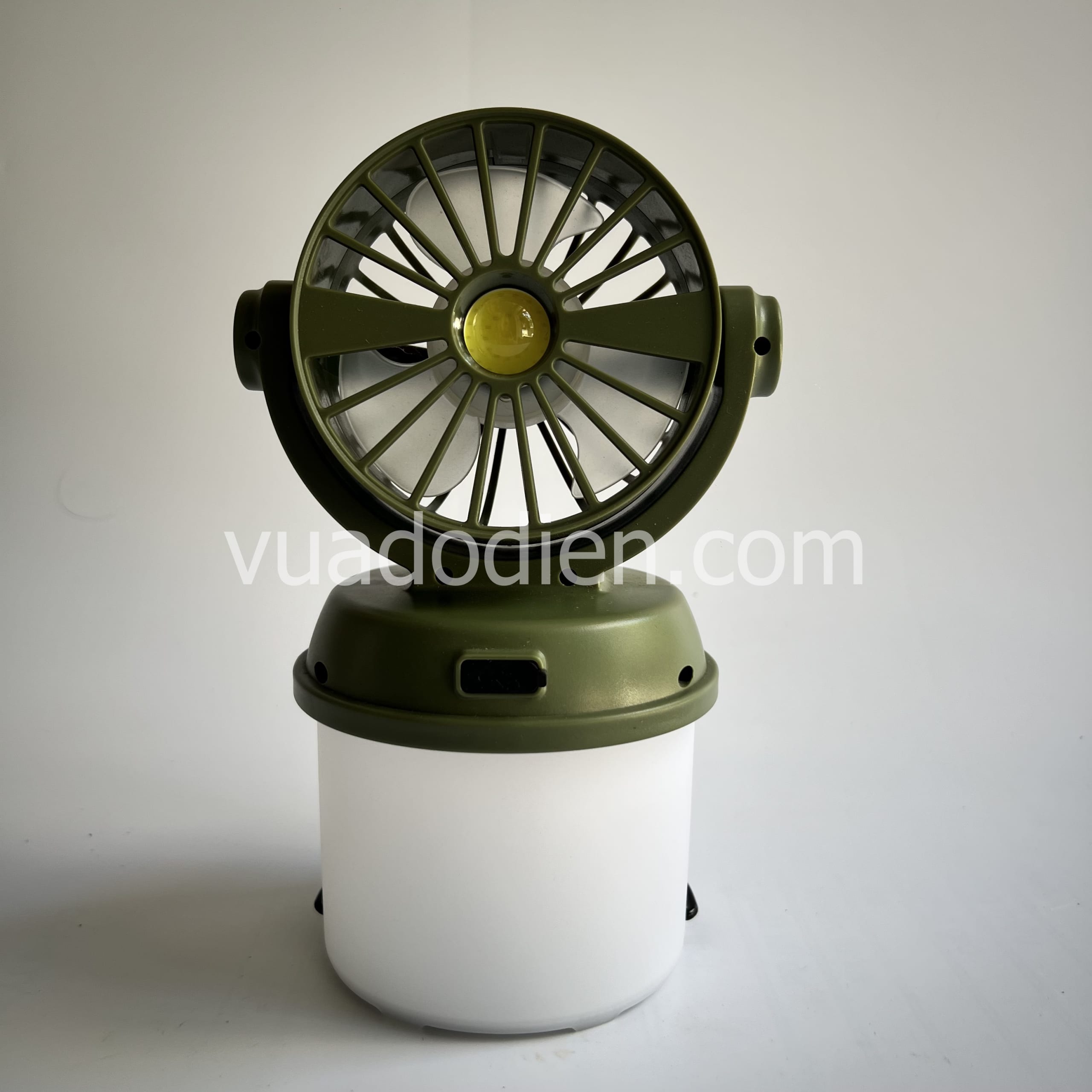 Quạt đèn tích điện sạc năng lượng mặt trời liền thể Fan light CH-F803 đa năng all in one 4