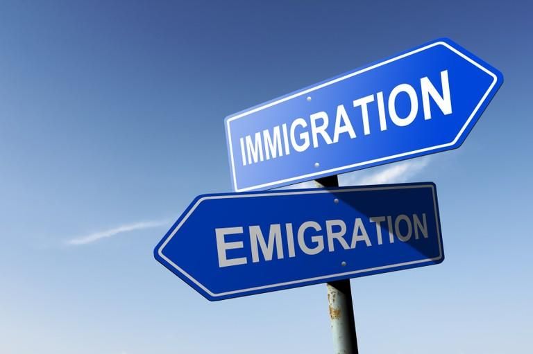2. Як "brain drain" (відтік мізків) руйнує економіку країн, що розвиваються?