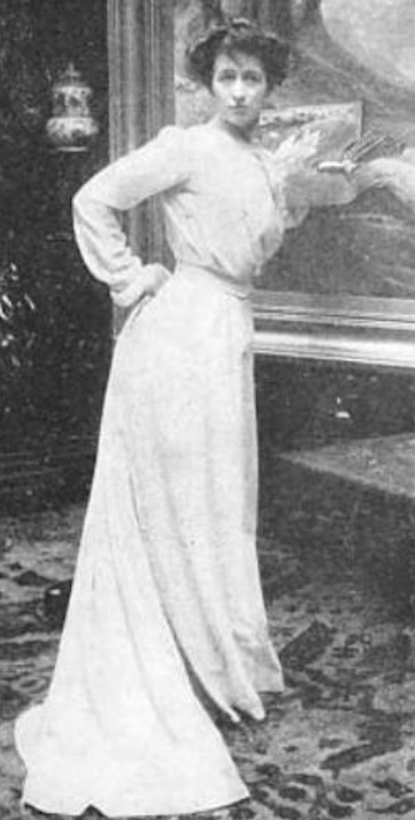 Photograph of Maud Earl, 1904 — the painter at the height of her royal-commission career