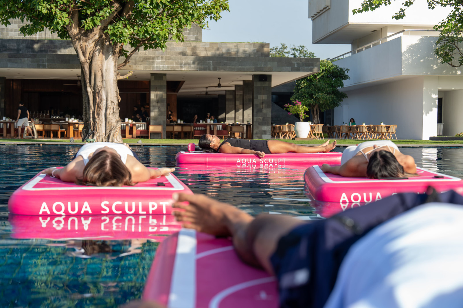 Floating Yoga Aqua Sculpt 4