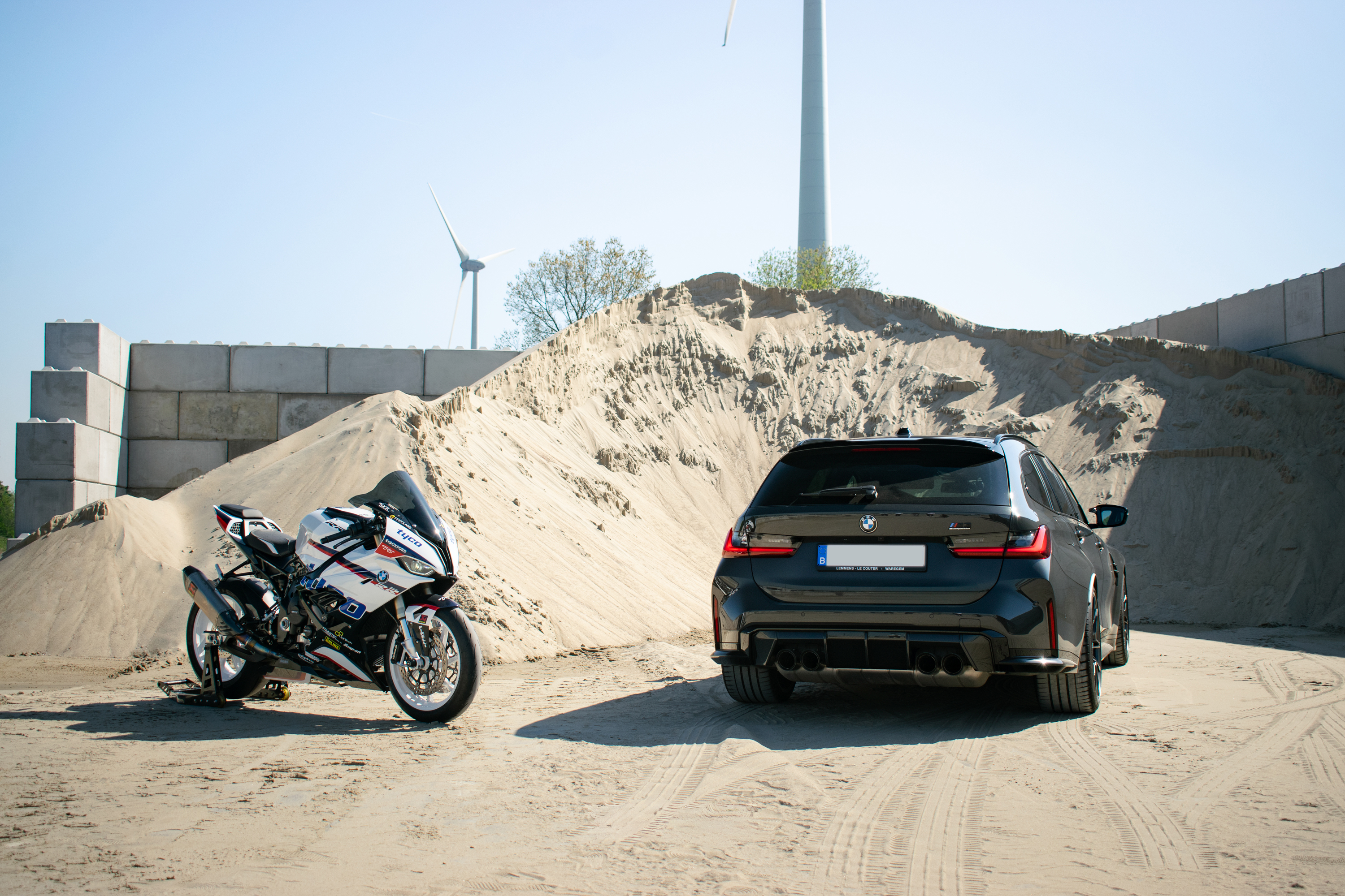 BMW M3 Touring & BMW S1000RR