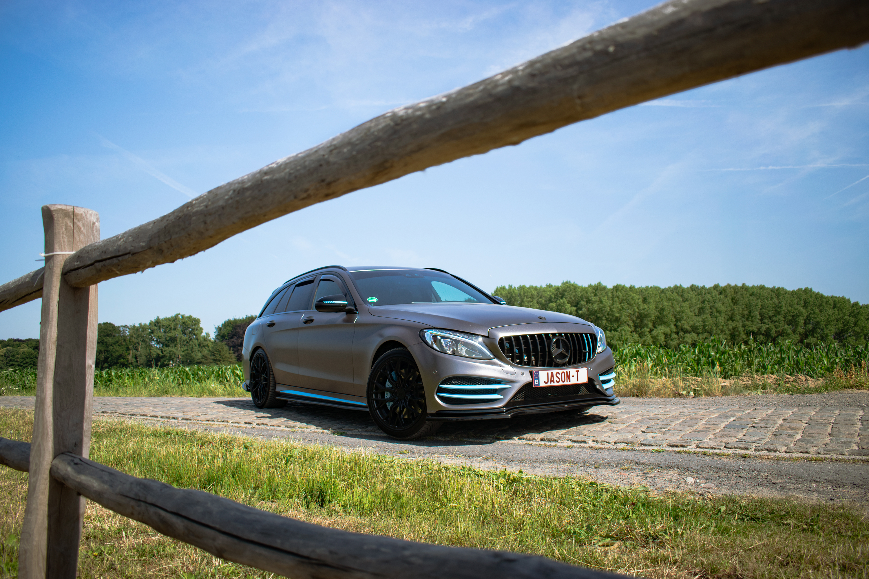 Mercedes AMG C43 foto 3