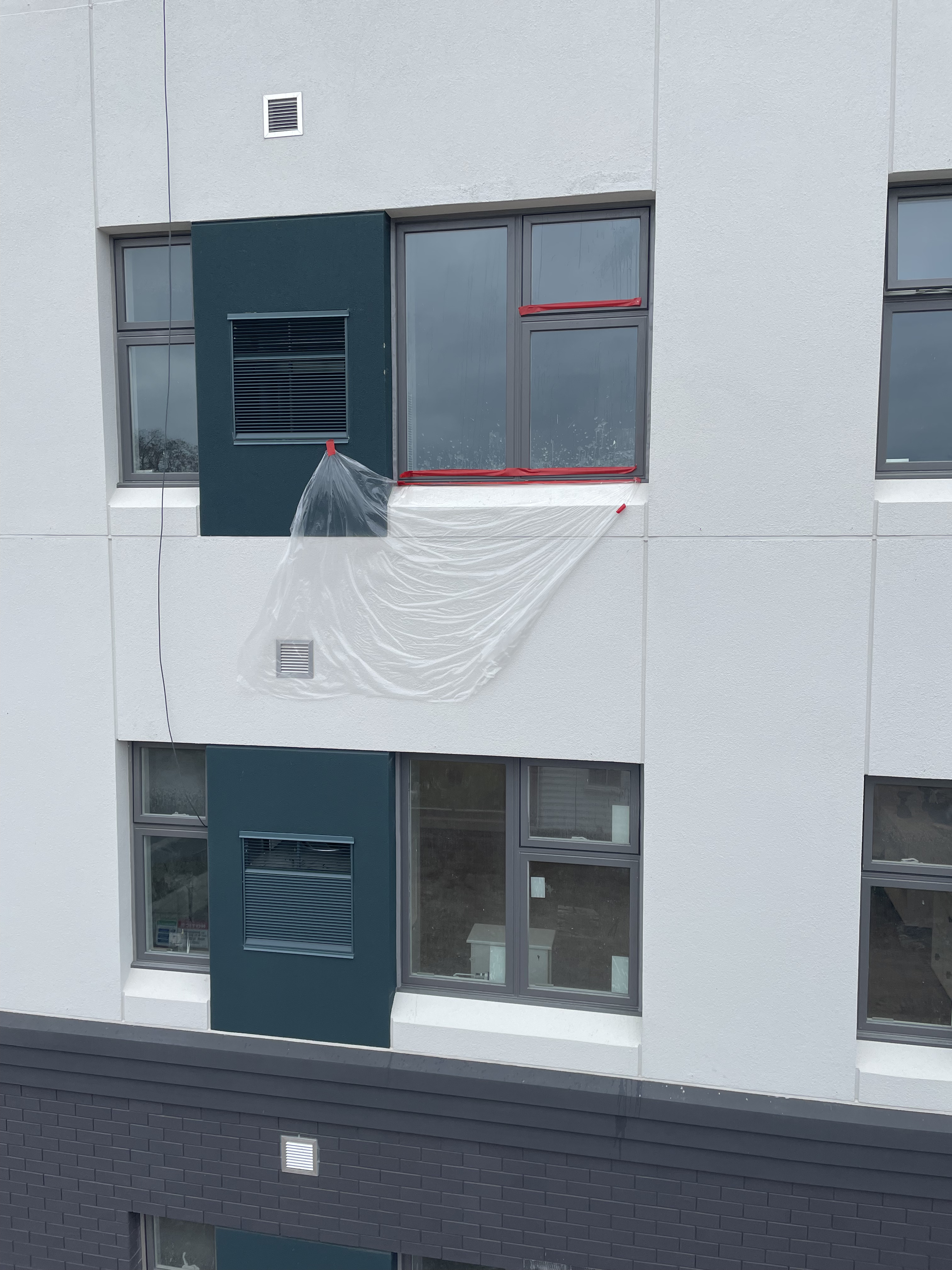 Caulking work image 15