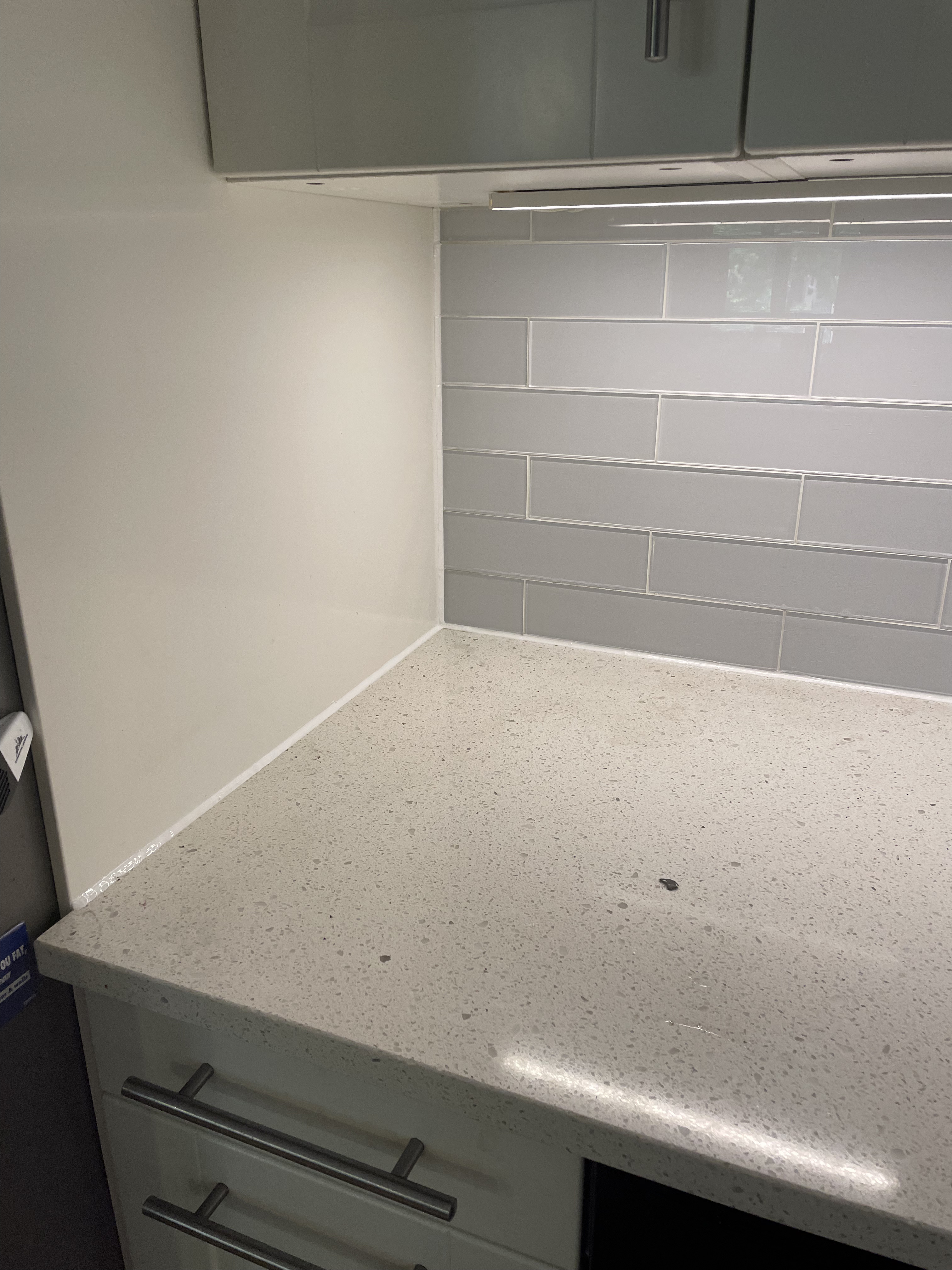 Caulking work image 4