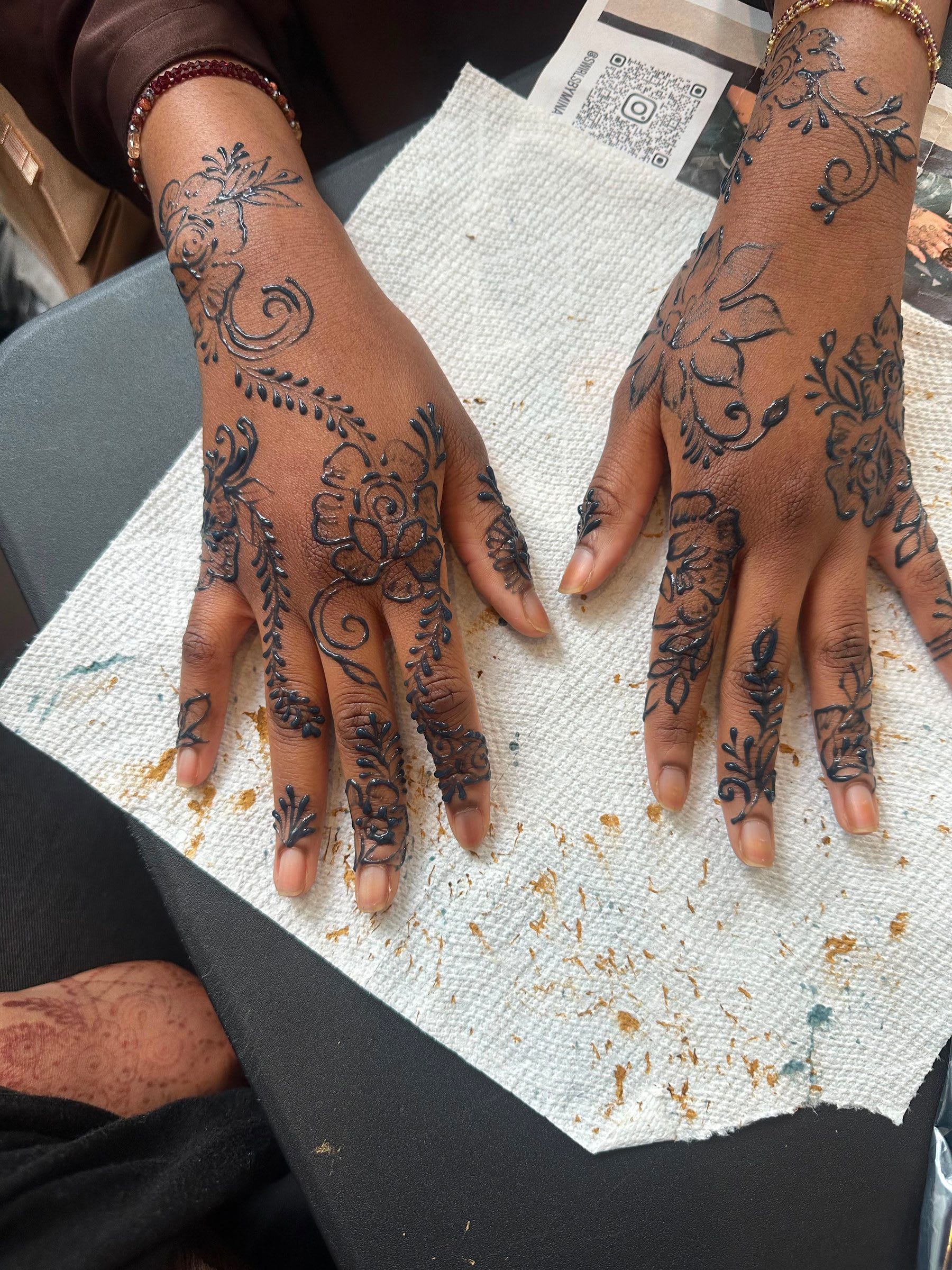 Henna design by SwirlsbyMina