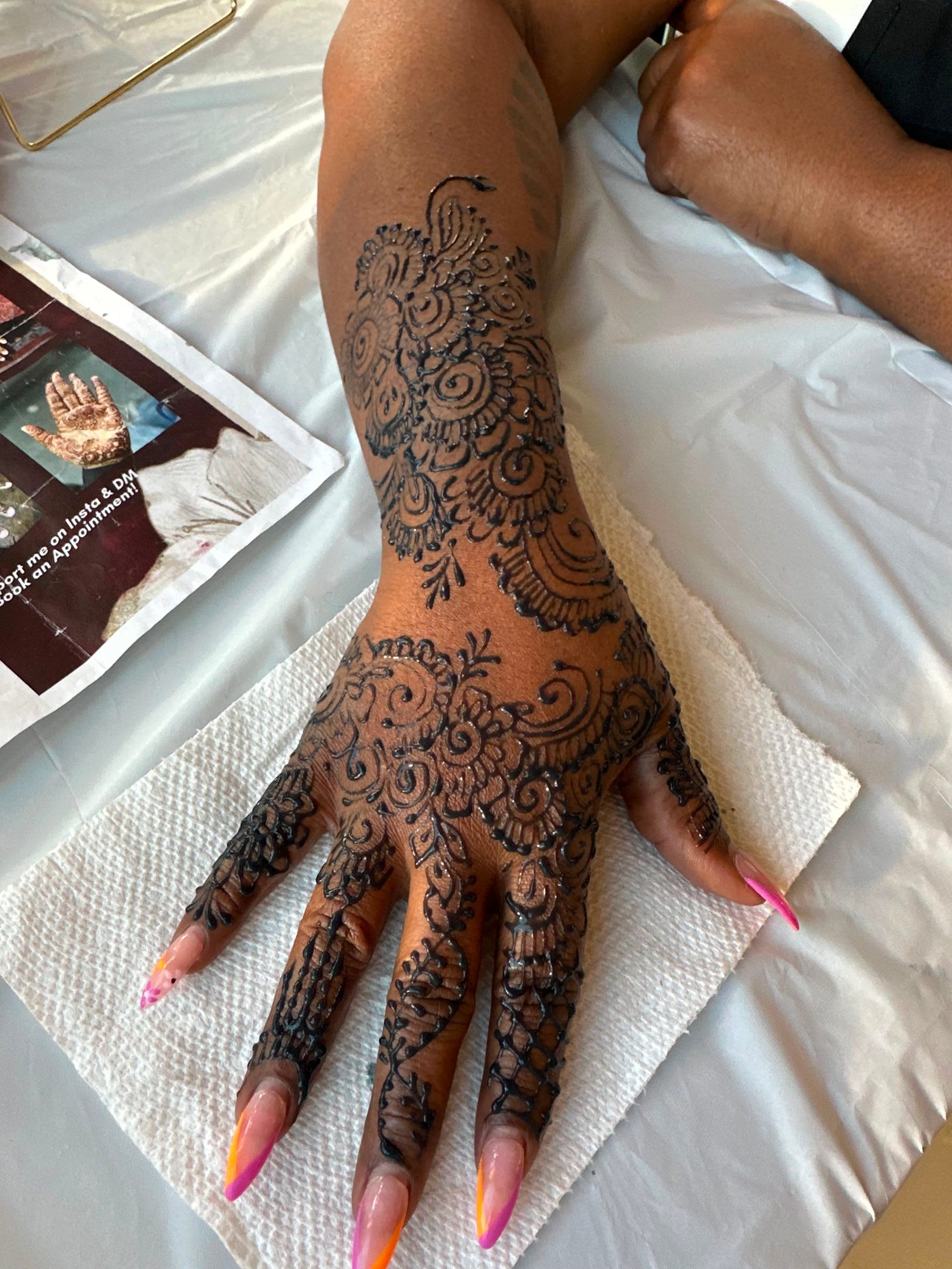 Henna design by SwirlsbyMina
