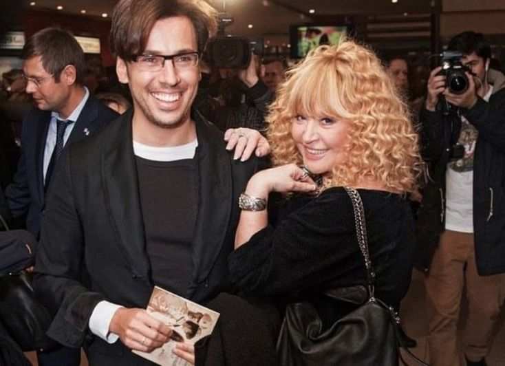 Пугачевой пришлось подкупать подарками невзлюбившего ее брата Галкина