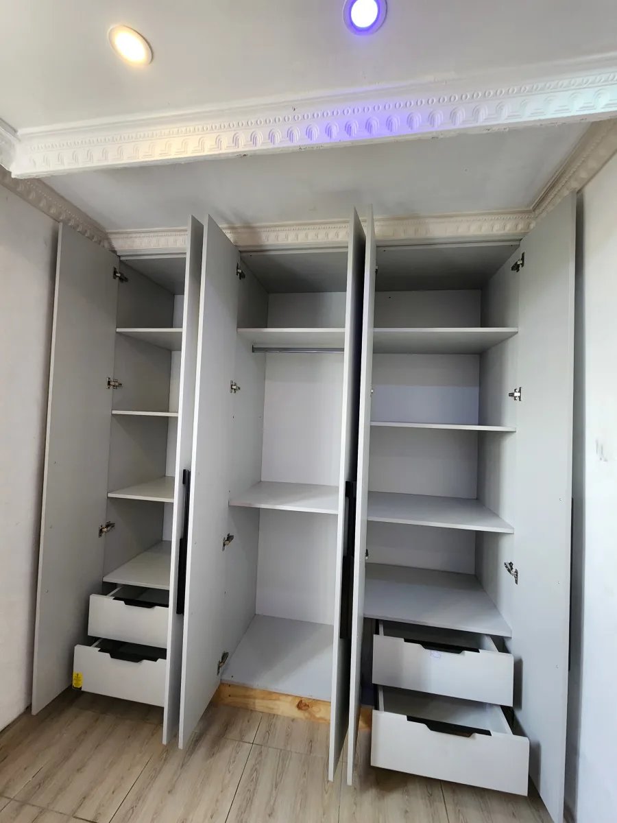 Wardrobe Reveal