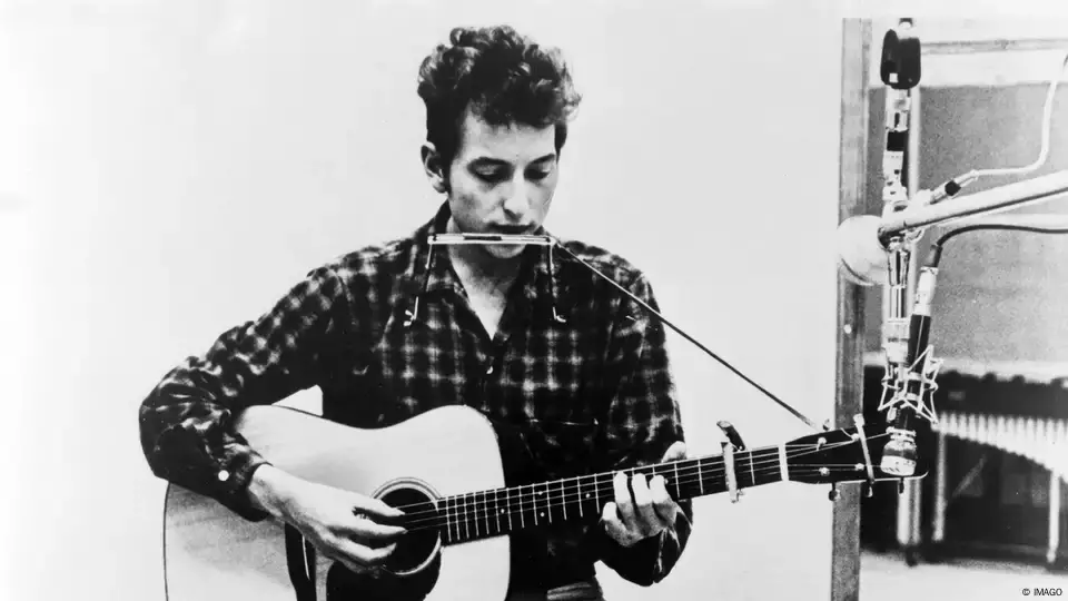 Bob Dylan and The Band: Forever Young - A Timeless Musical Journey