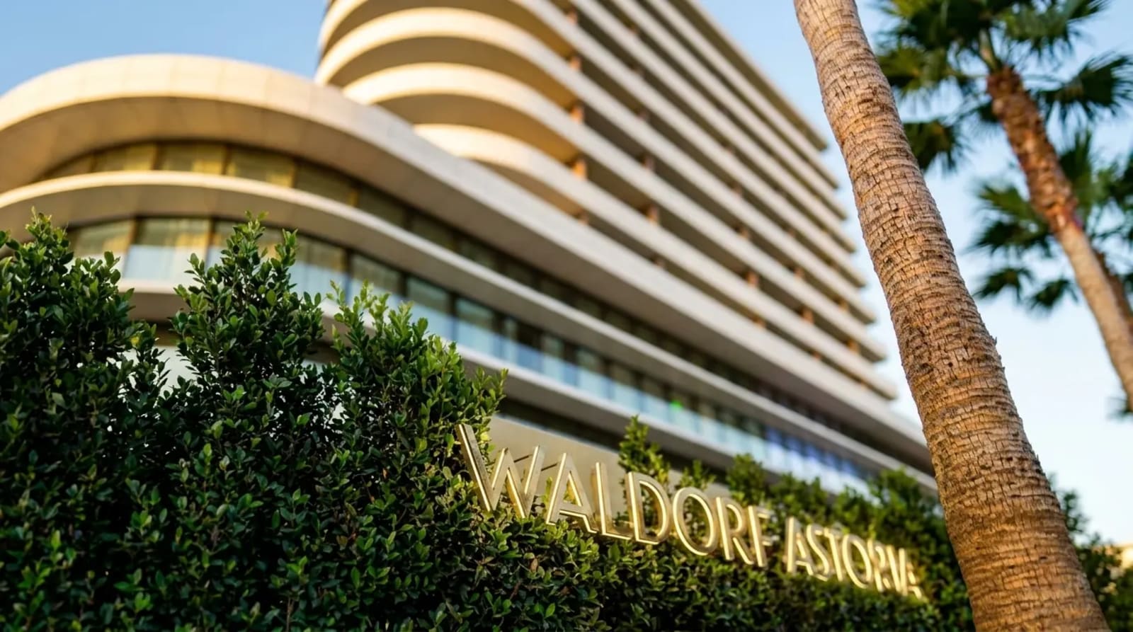 View from the outside at the Waldorf Astoria Beverly Hills 2026