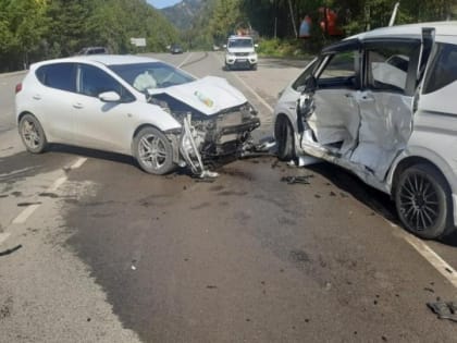 На алтайской трассе произошло очередное ДТП с туристами – есть пострадавшие