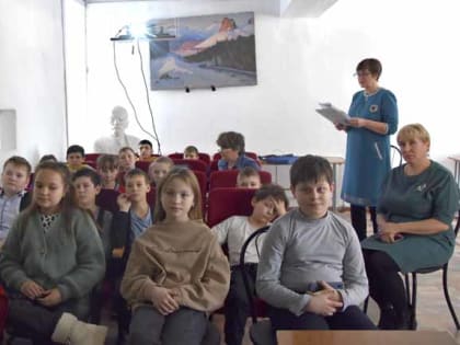 Для учащихся Советской средней школы прошел классный час «Дети Сталинграда»