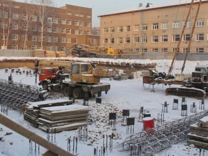 В Барнауле идёт строительство восьмиэтажного корпуса Центра охраны материнства и детства