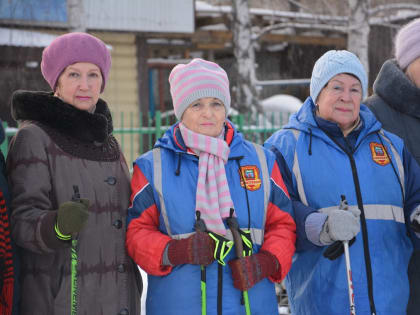 Дружинники Ленинского отряда провели очередной забег по скандинавский ходьбе в рамках акции «Серебряный драйв»
