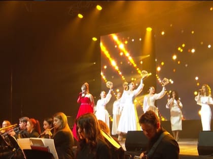 Виктор Томенко поздравил студентов и преподавателей с 50-летием АГУ