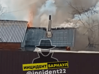 Два человека пострадали при пожаре на ВРЗ в Барнауле