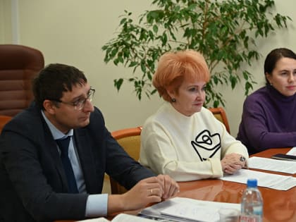 Проблема подсчета трудового стажа стала темой обсуждения в профильном комитете АКЗС