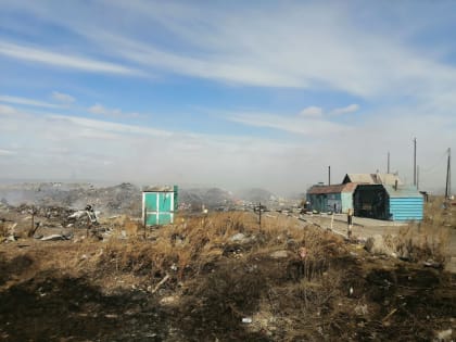 В Камне-на-Оби вновь полыхает свалка