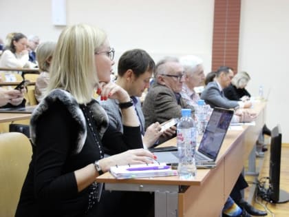 Преподаватели Алтайского филиала Президентской академии приняли участие в разработке нового академического курса