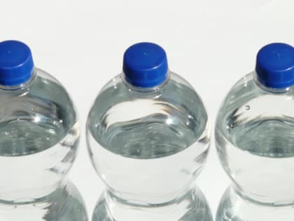 Врач назвал способ сэкономить на бутилированной воде