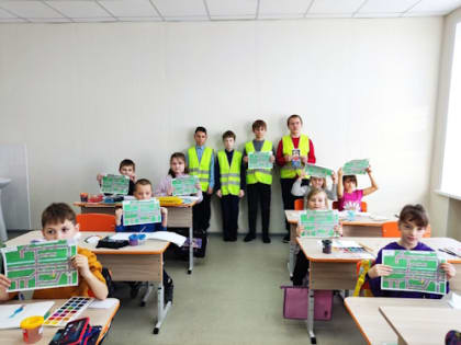 В Заковряшинской средней общеобразовательной школе Крутихинского района юные инспекторы движения провели ряд мероприятий по профилактике детского дорожно-транспортного травматизма