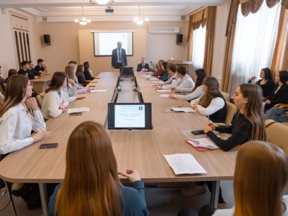 В Алтайском ГАУ состоялся межвузовский круглый стол «Экстремизм – угроза, которая касается каждого»