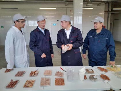 Губернатор Виктор Томенко: надо продвигать алтайские продукты, потому что они лучшие в России