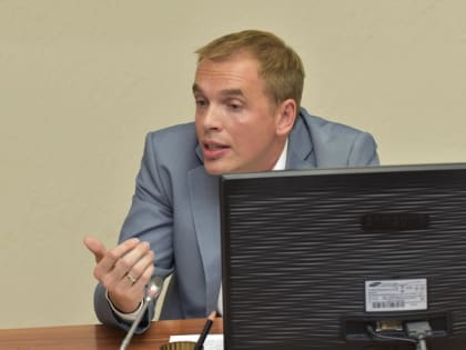 О строительстве школ и будущем образовательной системы – Александр Молотов ответил на вопросы интернет-конференции