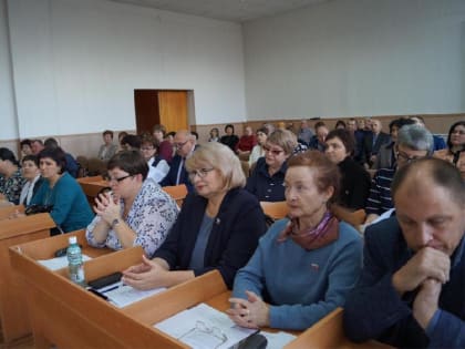 В администрации Хабарского района состоялась восьмая сессия РСД с участием губернатора Алтайского края Виктора Петровича Томенко