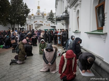 В Киево-Печерской лавре не исключают, что власти пойдут на штурм в ближайшие часы