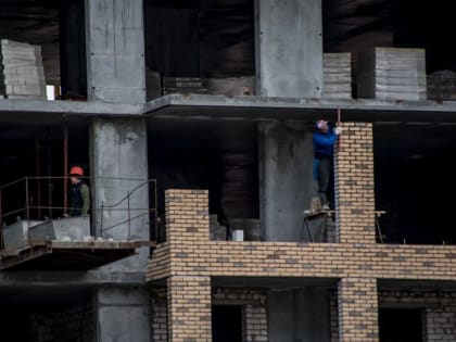 Жилья стало меньше. Как строительная отрасль Алтайского края пережила 2022 год
