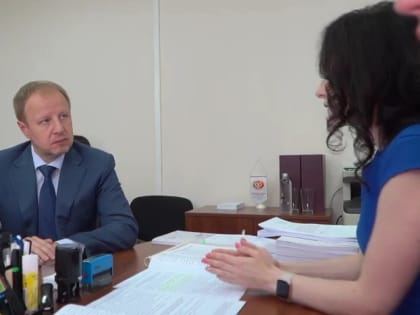Виктор Томенко первым сдал документы в избирком для регистрации кандидатом на выборах губернатора Алтайского края