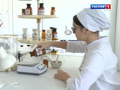 В Алтайском крае возрождают сеть производственных аптек