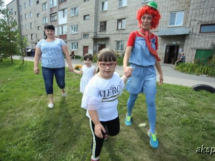 В городе Новоалтайске реализуется проект «Веселый дворик»