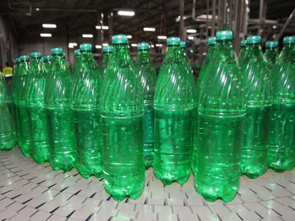 До конца августа в России могут ввести запрет на продажу энергетиков детям