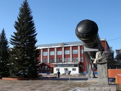 Александр Романенко поздравил коллектив Федерального научно-производственного центра «Алтай» с 65-летием