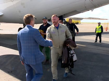 В Барнаул из ХМАО прибыл пожарный спецназ