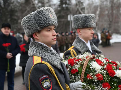В день 80-летия снятия блокады Ленинграда в Барнауле проходят памятные мероприятия