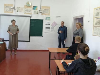 Александр Молотов провел личный прием в ст. Смазнево Заринского района