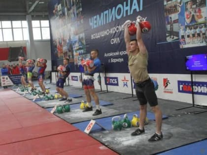 В Барнауле прошел чемпионат ВКС по гиревому спорту