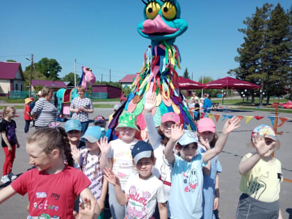 Открытие профильных лагерей с дневным пребыванием