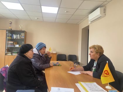 Барнаульские садоводы жалуются, что по 120 рублей они на дачи не наездятся