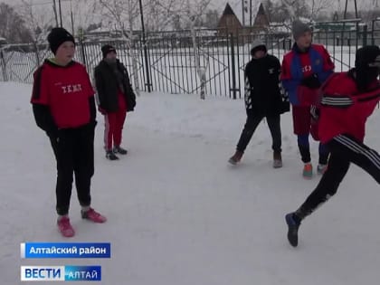 В Алтайском районе прошёл традиционный новогодний турнир по зимнему футболу
