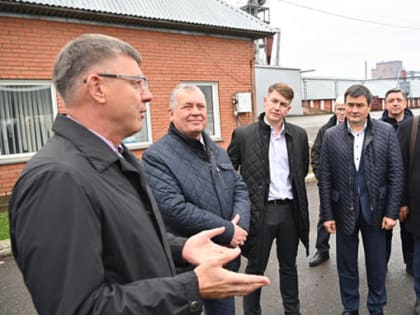 Парламентарии провели день в муниципалитете