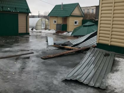 Губернатор Алтайского края потребовал ускорить восстановление социальных объектов, пострадавших от урагана