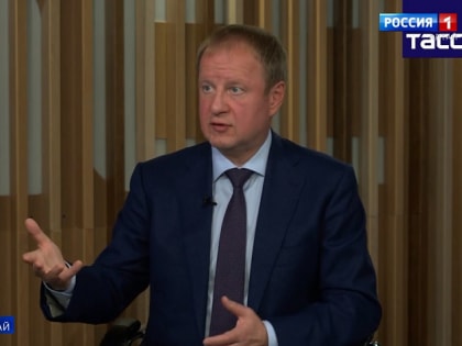 Виктор Томенко рассказал другим губернаторам, почему важно привлекать кадры в аграрную отрасль