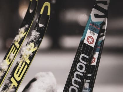 Доверчивый барнаулец остался без дорогих лыж и 25 тысяч рублей из-за мошенника